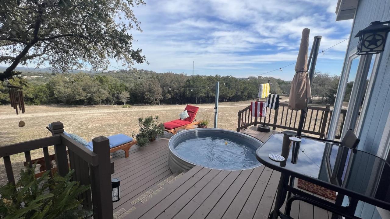 Hill Country Highland'S Bluebonnet Cottage 马布尔福尔斯 外观 照片