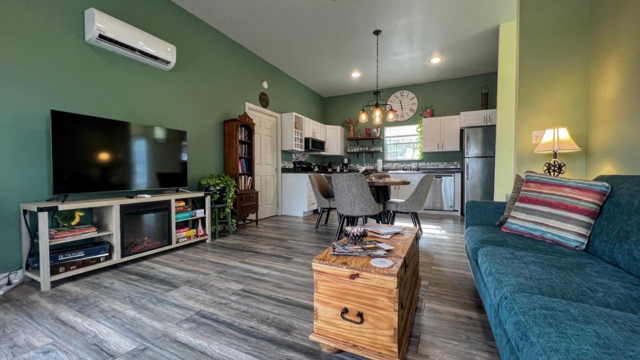 Hill Country Highland'S Bluebonnet Cottage 马布尔福尔斯 外观 照片
