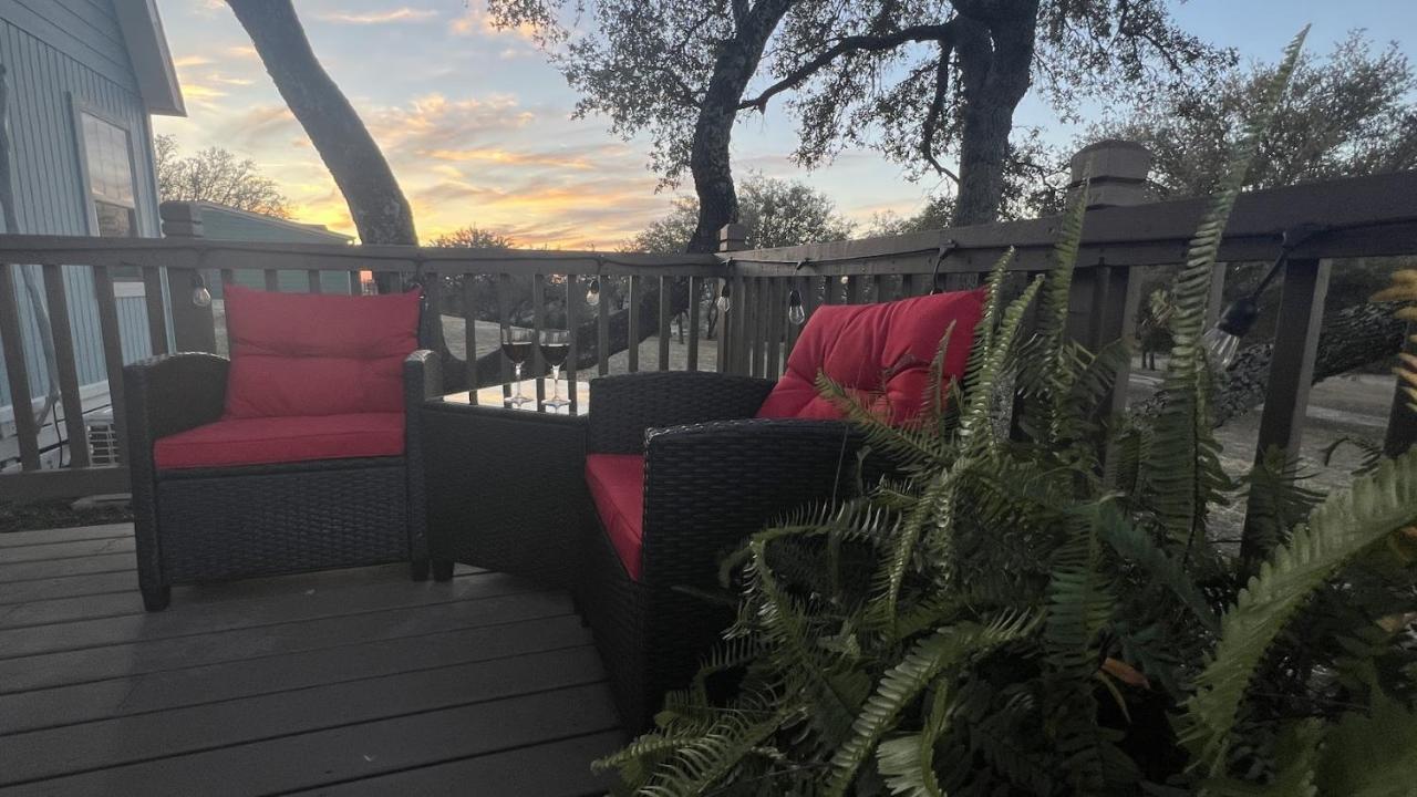 Hill Country Highland'S Bluebonnet Cottage 马布尔福尔斯 外观 照片