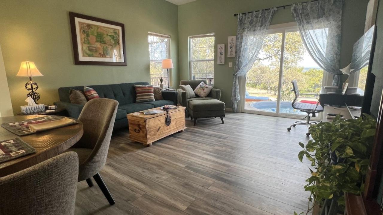 Hill Country Highland'S Bluebonnet Cottage 马布尔福尔斯 外观 照片